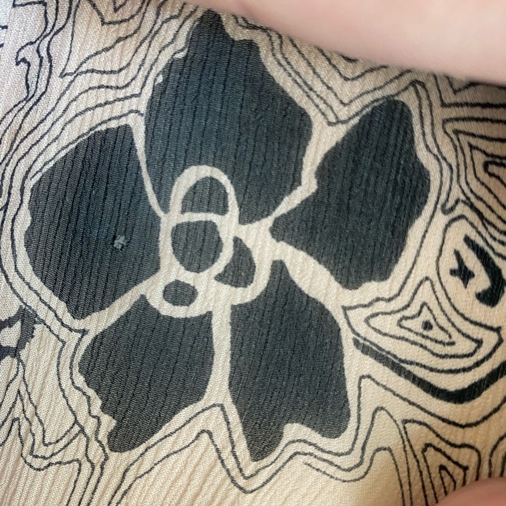 MARC JACOBS Size 2 Silk Skirt - Picture 11 of 11